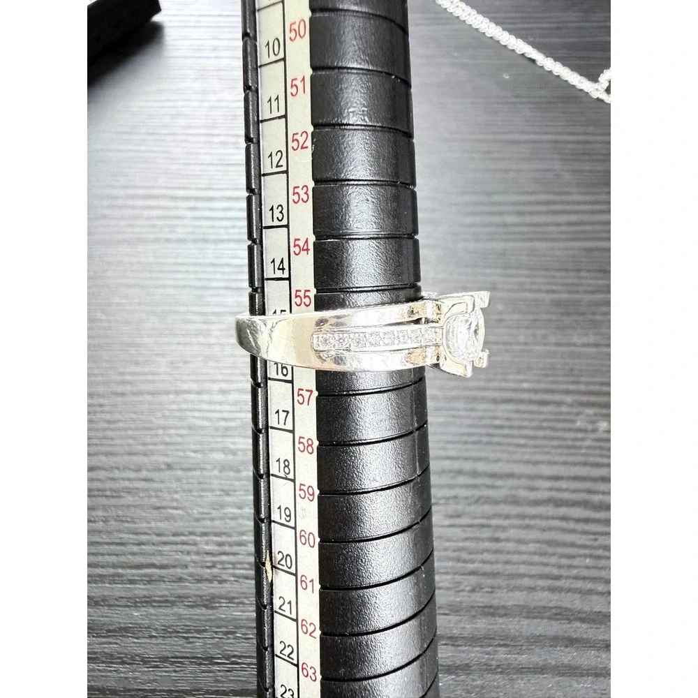 Ring Women Size 7.5 Silver 925 Round Cut Solitaire Accent